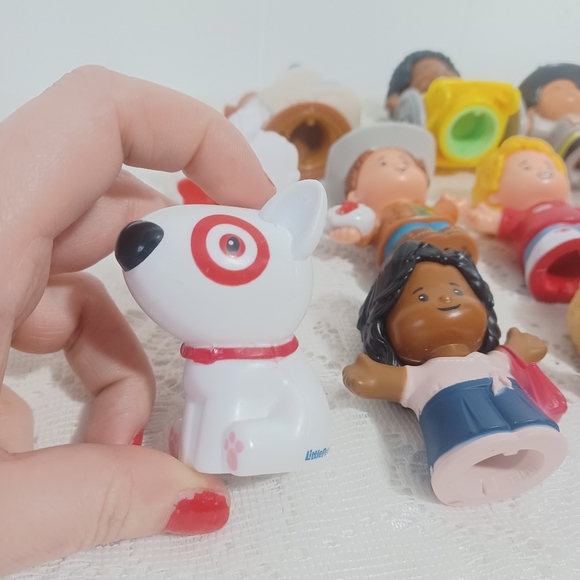 Little People Figures - Picture 3 of 6